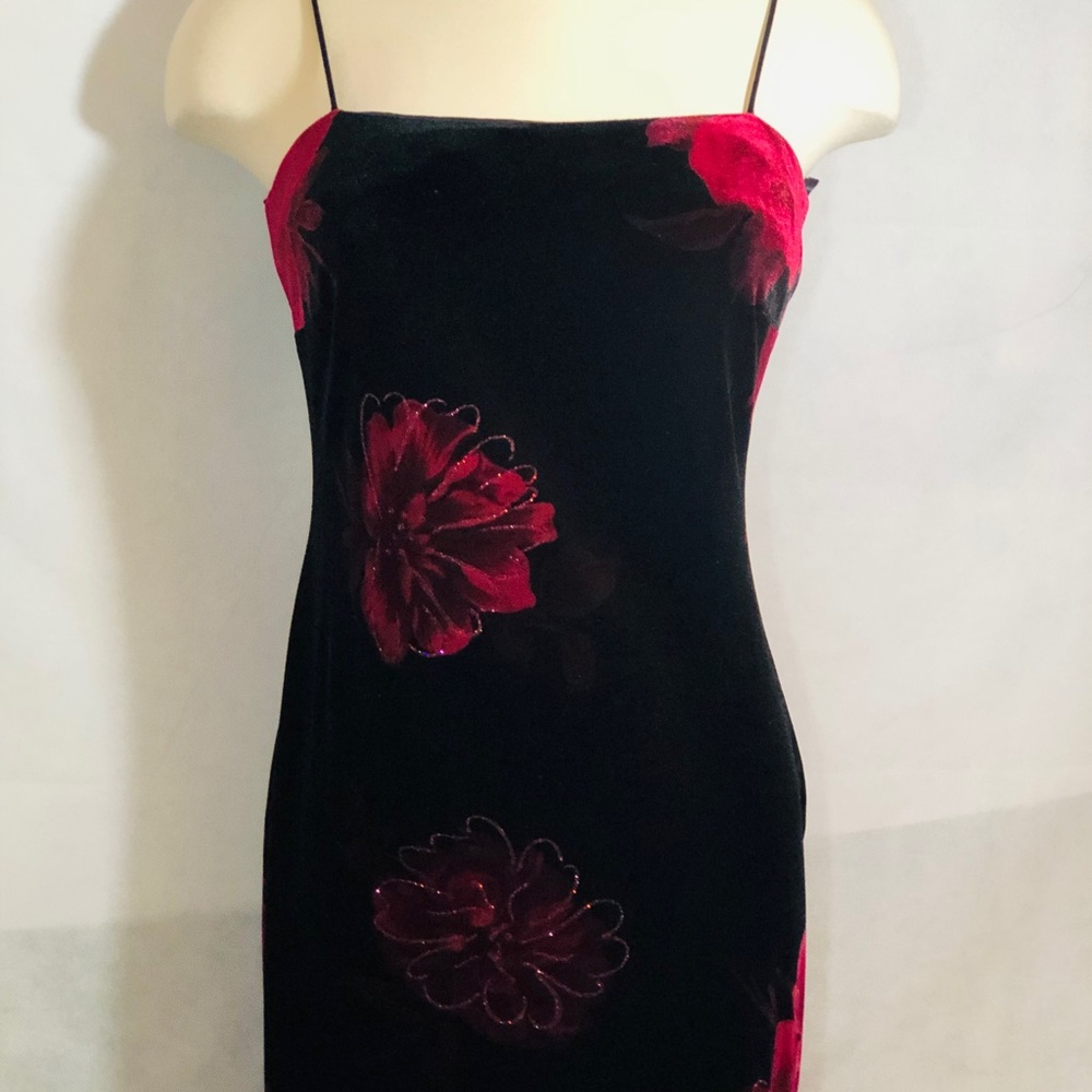 🎁🥂Arianna by Rachel Kaye Black Velvet Maxi Dress